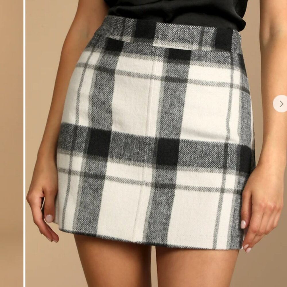 PLAID SKIRT